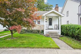 3227 Grayson Street, Ferndale, MI 48220
