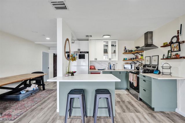 2500 NE 16th Avenue, Fort Lauderdale, FL 33305