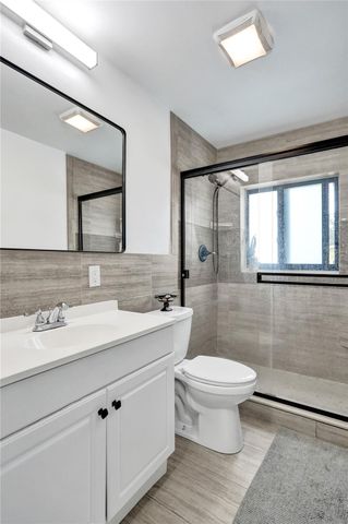 2500 NE 16th Avenue, Fort Lauderdale, FL 33305