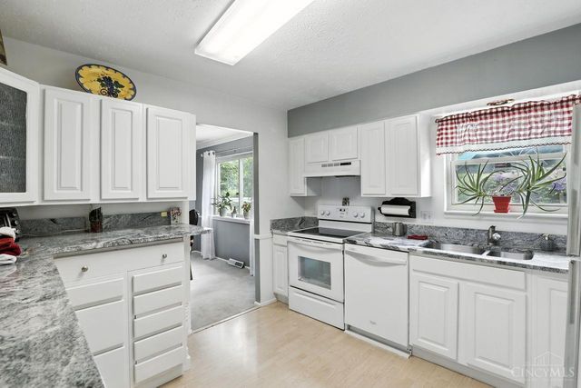 1128 Oldwick Drive, Reading, OH 45215