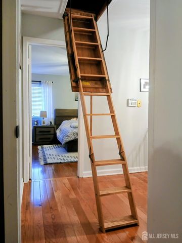 119 Nightingale Court, Old Bridge, NJ 08857