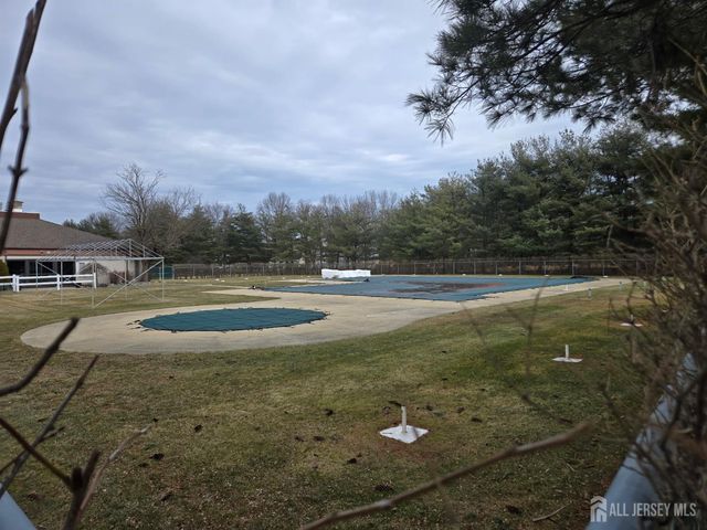 119 Nightingale Court, Old Bridge, NJ 08857