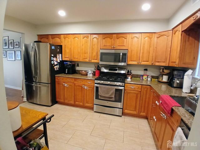 119 Nightingale Court, Old Bridge, NJ 08857