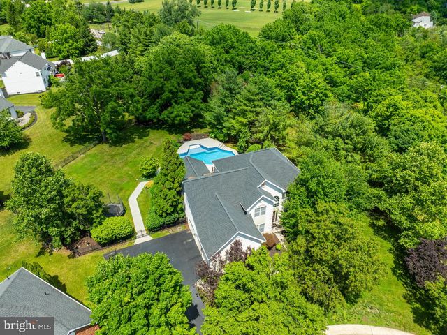 2111 PEREGRINE CIRCLE, Eagleville, PA 19403