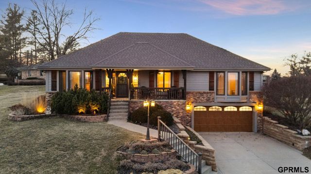 11024 N 61St Street, Omaha, NE 68152