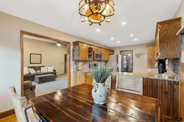 11024 N 61St Street, Omaha, NE 68152