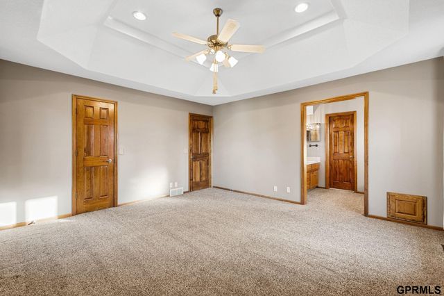 11024 N 61St Street, Omaha, NE 68152