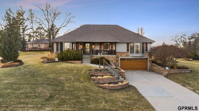 11024 N 61St Street, Omaha, NE 68152