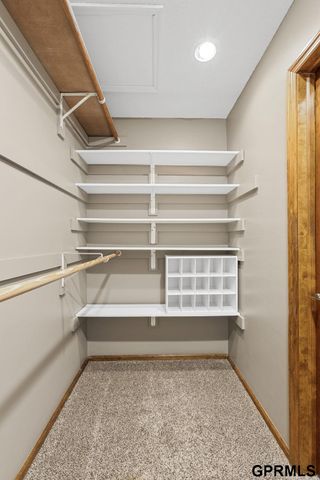 11024 N 61St Street, Omaha, NE 68152