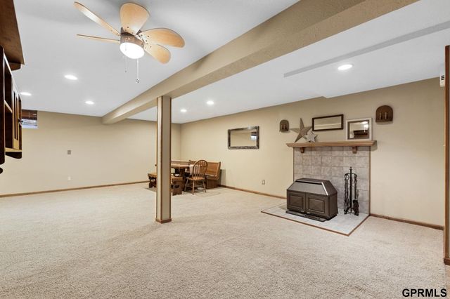 11024 N 61St Street, Omaha, NE 68152