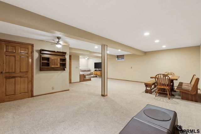 11024 N 61St Street, Omaha, NE 68152