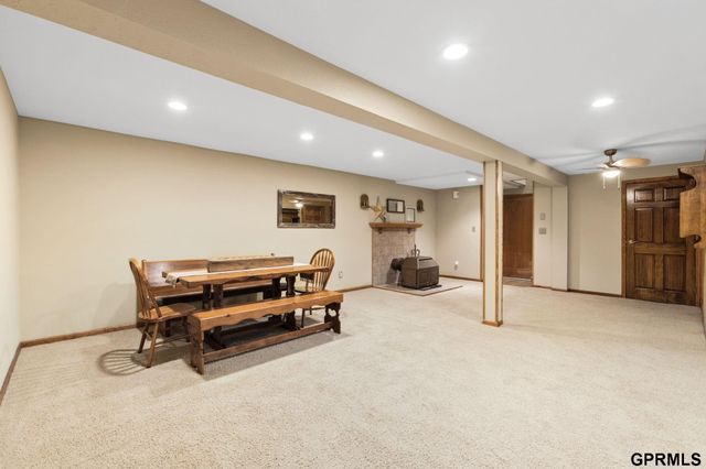 11024 N 61St Street, Omaha, NE 68152