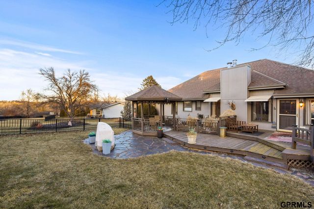 11024 N 61St Street, Omaha, NE 68152