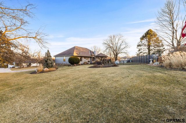 11024 N 61St Street, Omaha, NE 68152