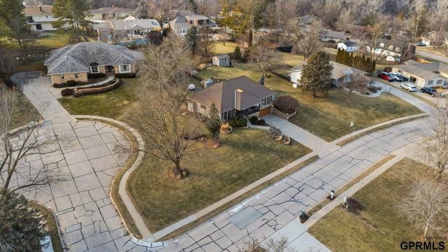 11024 N 61St Street, Omaha, NE 68152