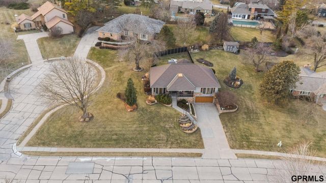 11024 N 61St Street, Omaha, NE 68152