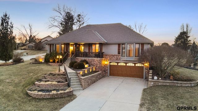 11024 N 61St Street, Omaha, NE 68152