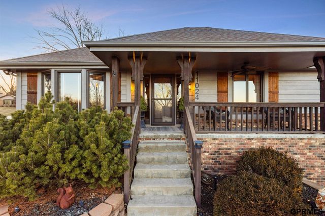 11024 N 61St Street, Omaha, NE 68152