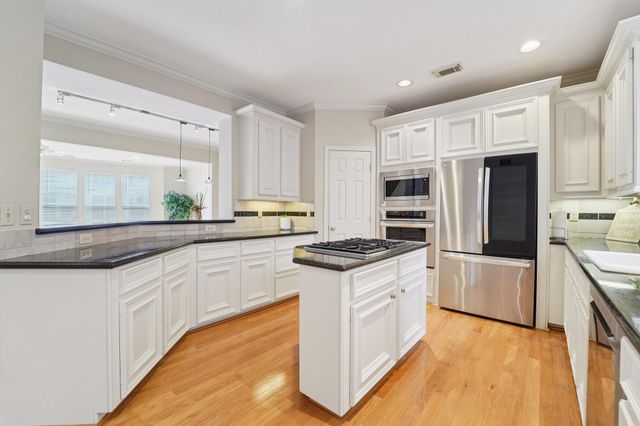 5718 Feagan Street, Houston, TX 77007