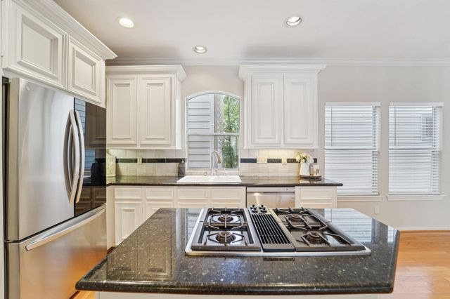 5718 Feagan Street, Houston, TX 77007