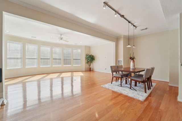 5718 Feagan Street, Houston, TX 77007