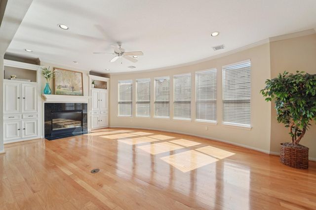 5718 Feagan Street, Houston, TX 77007