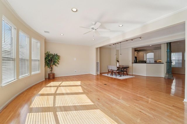 5718 Feagan Street, Houston, TX 77007