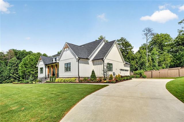 253 London Road, Ball Ground, GA 30107