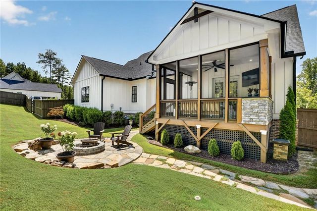 253 London Road, Ball Ground, GA 30107