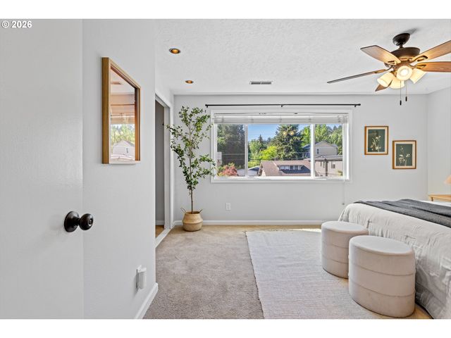545 S FLORIDA St, Portland, OR 97219