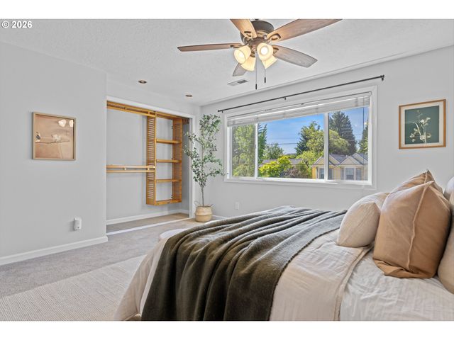 545 S FLORIDA St, Portland, OR 97219