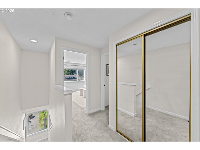 545 S FLORIDA St, Portland, OR 97219