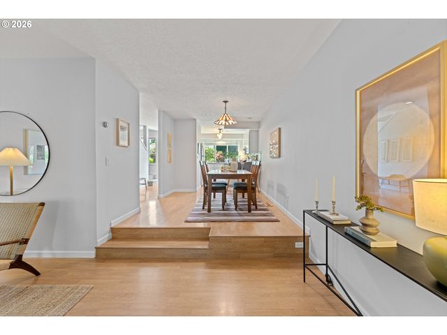 545 S FLORIDA St, Portland, OR 97219