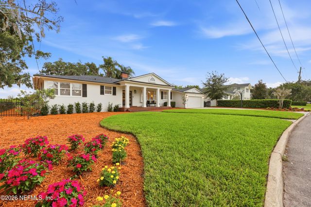 833 WATERMAN Road N, Jacksonville, FL 32207