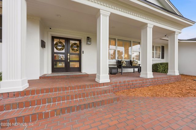 833 WATERMAN Road N, Jacksonville, FL 32207