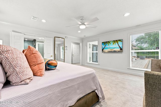 833 WATERMAN Road N, Jacksonville, FL 32207