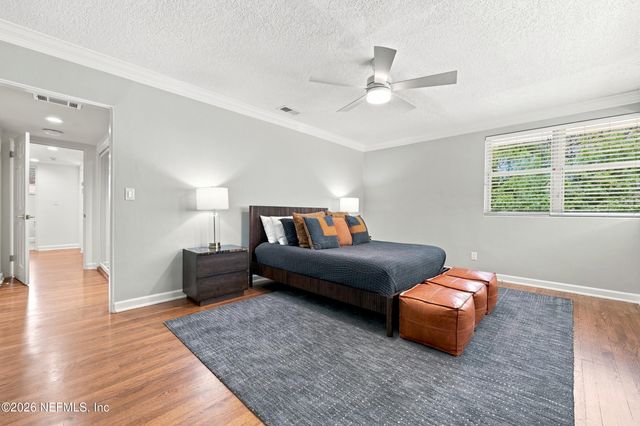 833 WATERMAN Road N, Jacksonville, FL 32207