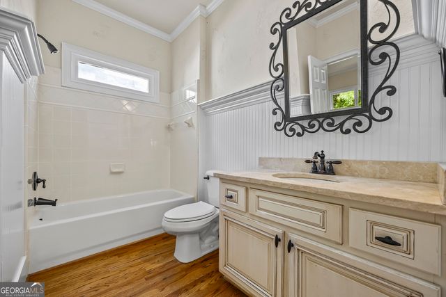 5545 Stoneleigh Drive, Suwanee, GA 30024