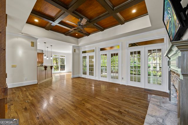 5545 Stoneleigh Drive, Suwanee, GA 30024