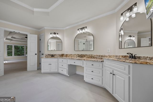 5545 Stoneleigh Drive, Suwanee, GA 30024