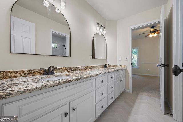 5545 Stoneleigh Drive, Suwanee, GA 30024