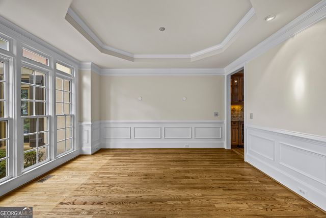 5545 Stoneleigh Drive, Suwanee, GA 30024