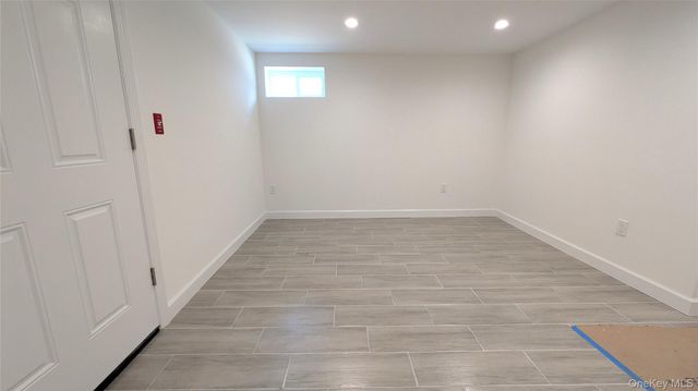 11 Wood Street, Lynbrook, NY 11563