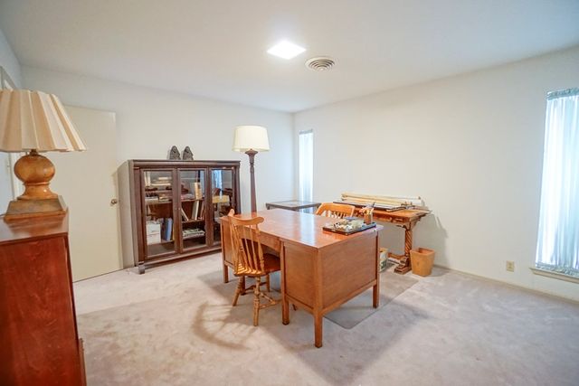 1416 W Pine Ave, Midland, TX 79705