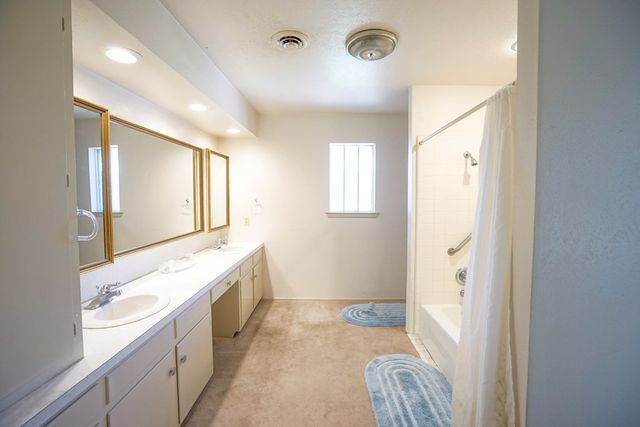 1416 W Pine Ave, Midland, TX 79705