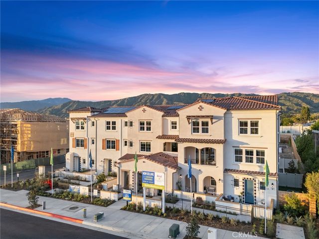 733 E. Route 66, Glendora, CA 91740