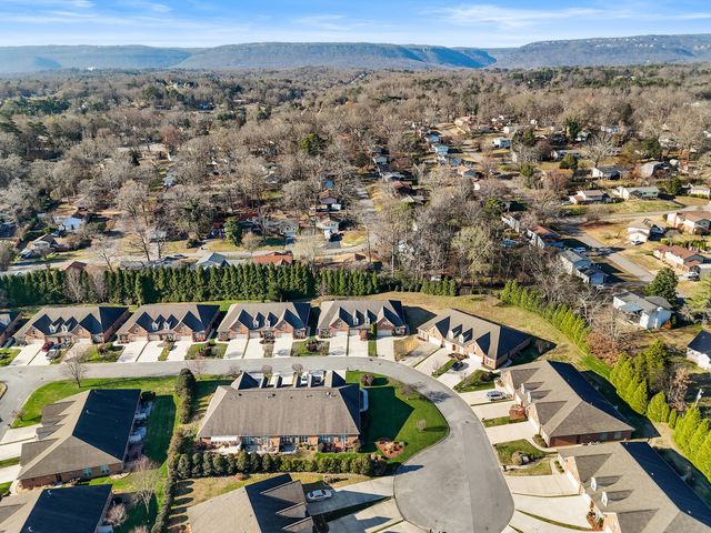 7699 Lenox Trace Drive, Hixson, TN 37343