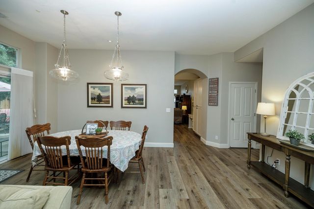 1880 Westminster Ln, Turlock, CA 95382