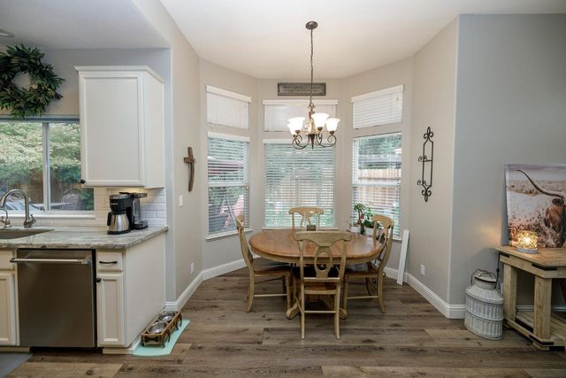 1880 Westminster Ln, Turlock, CA 95382