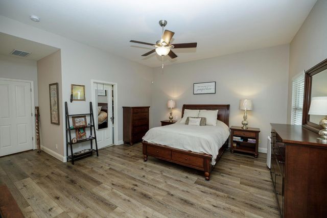 1880 Westminster Ln, Turlock, CA 95382